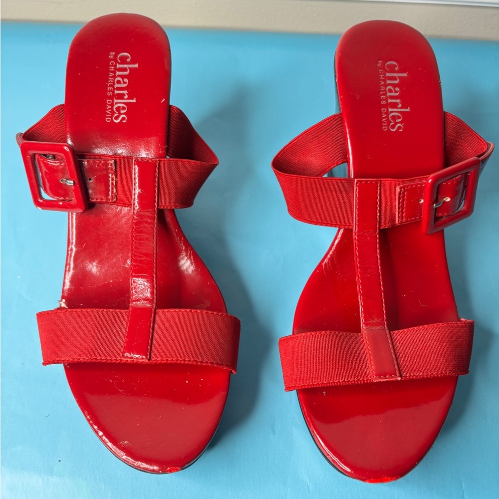 Charles By Charles David Red Patent Platform Sandals Size 7.5 - Picture 3 of 16